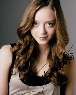 Madeleine Arthur autograph