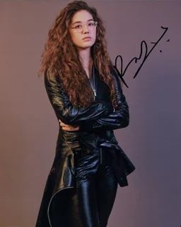 Rachelle Vinberg autograph