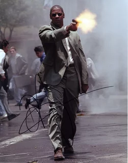 Denzel Washington autograph