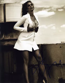 Cindy Crawford autograph