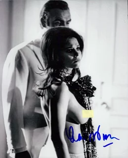 Lana Wood autograph