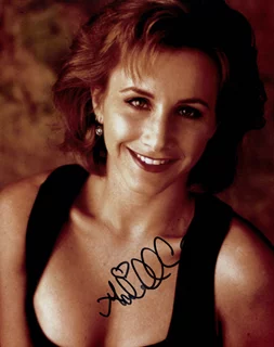 Gabrielle Carteris autograph