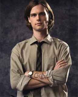 Matthew Gray Gubler autograph