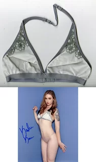 Karoline Keri autograph