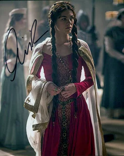 Olivia Ross autograph