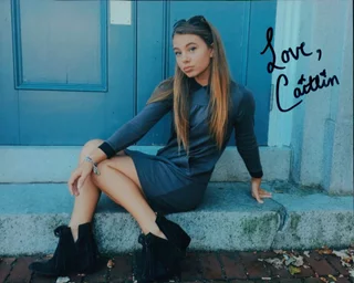 Caitlin Carmichael autograph
