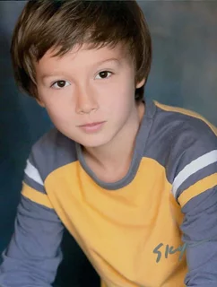 Skylar Gaertner autograph