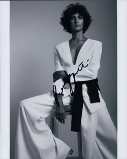 Poorna Jagannathan autograph