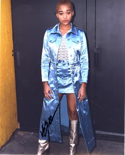 Amandla  Stenberg autograph