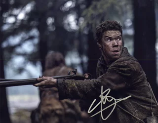 Will Poulter autograph