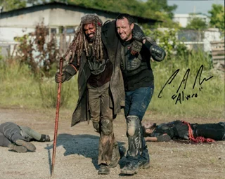 Carlos Navarro autograph