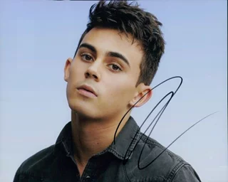 Tyler Alvarez autograph