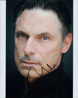 Nicholas Guest autograph