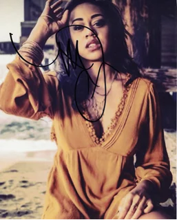 Maya Jenkins autograph