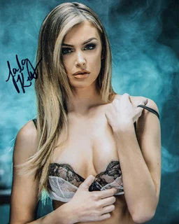 Lala Kent autograph