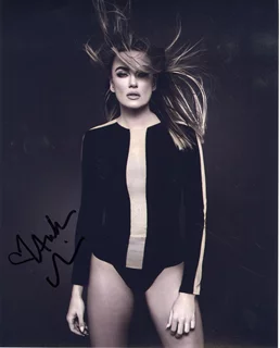 Amber Nichole Miller autograph