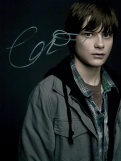 Charlie Tahan autograph