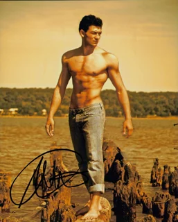 Alexander Wraith autograph