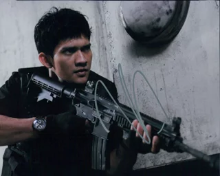 Iko Uwais autograph