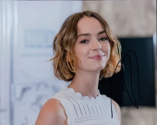 Brigette Lundy-Paine autograph