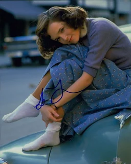 Lea Thompson autograph