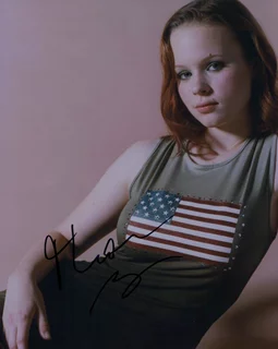 Thora Birch autograph