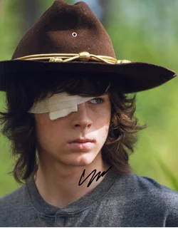 Chandler Riggs autograph