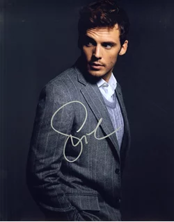 Sam Claflin autograph