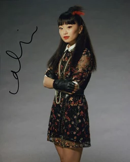 Alice Lee autograph