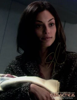 Erica Cerra autograph