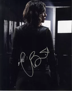 Chloe Bennet autograph