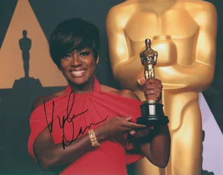 Viola Davis autograph