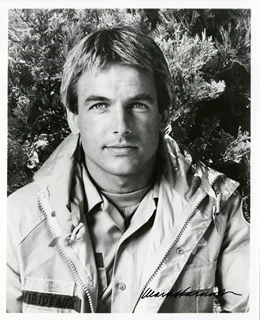 Mark Harmon autograph