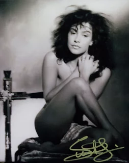 Sussanah Melvoin autograph