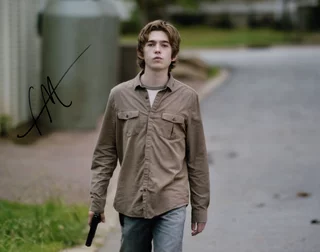 Austin Abrams autograph