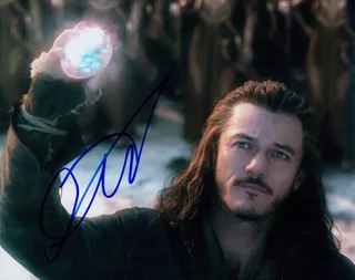 Luke  Evans autograph