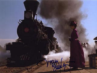 Mary Steenburgen autograph