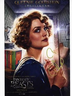 Alison Sudol autograph