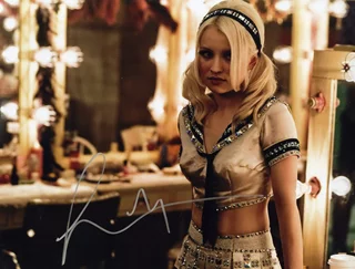 Emily Browning autograph