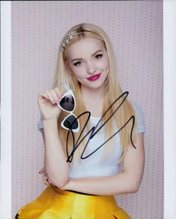 Dove Cameron autograph