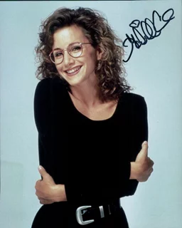 Gabrielle Carteris autograph