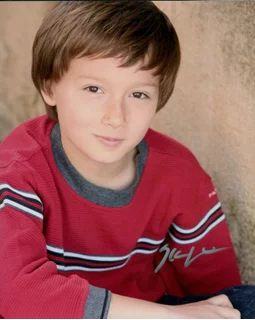 Skylar Gaertner autograph