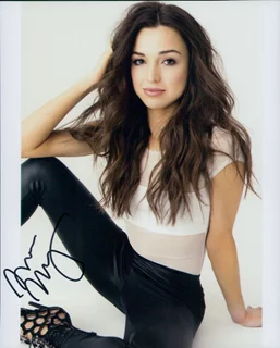 Jessica Meraz autograph