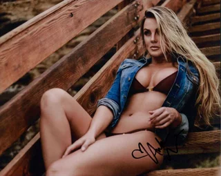 Amber Nichole Miller autograph