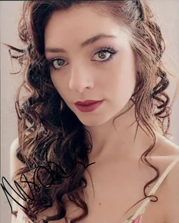 Melissa Saint-Amand autograph