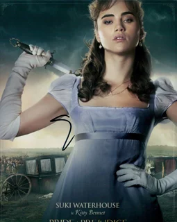 Suki Waterhouse autograph