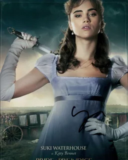 Suki Waterhouse autograph
