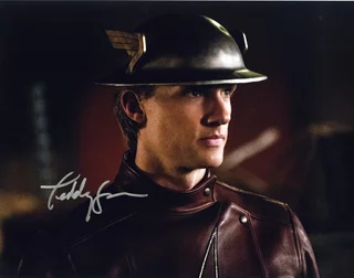 Teddy Sears autograph