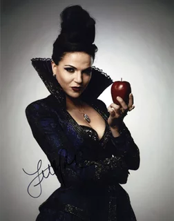 Lana Parrilla autograph