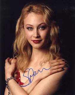 Sarah Gadon autograph